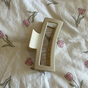 XL Matte Claw Clip